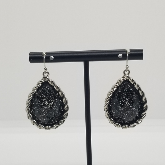 black and silver tone glitter teardrop earrings - Picture 1 of 4